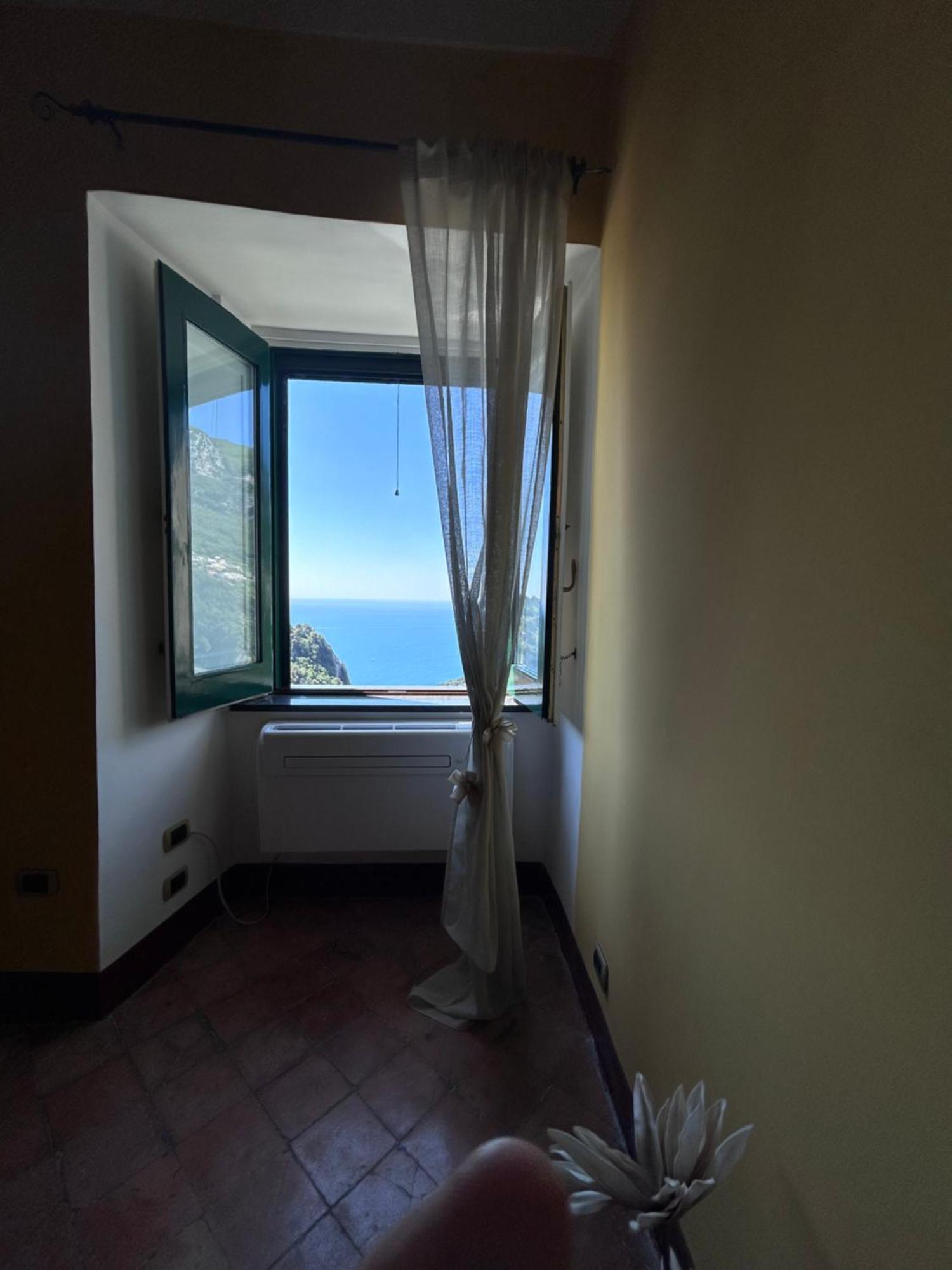 Palazzo Verone Scala Bagian luar foto