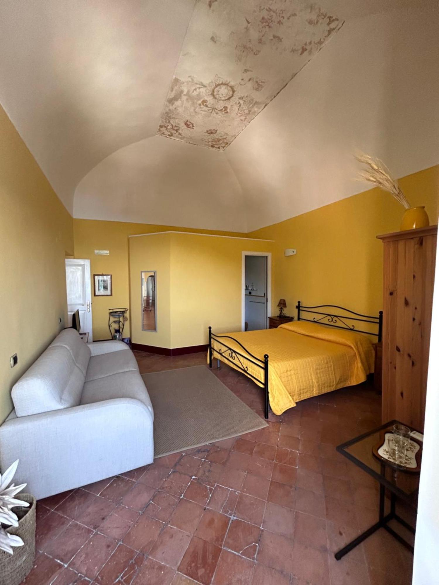 Palazzo Verone Scala Bagian luar foto